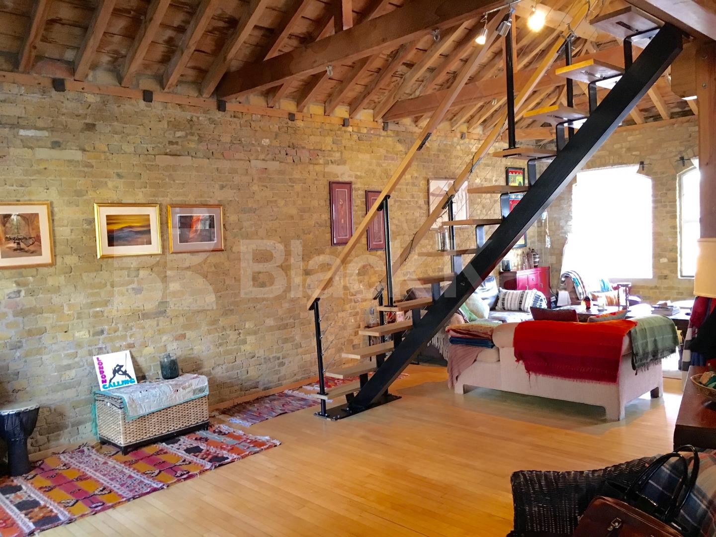 			NEW INSTRUCTION , 1 Bedroom, 1 bath, 1 reception Penthouse			 The Flag Store, Queen Elizabeth Street, Shad Thames